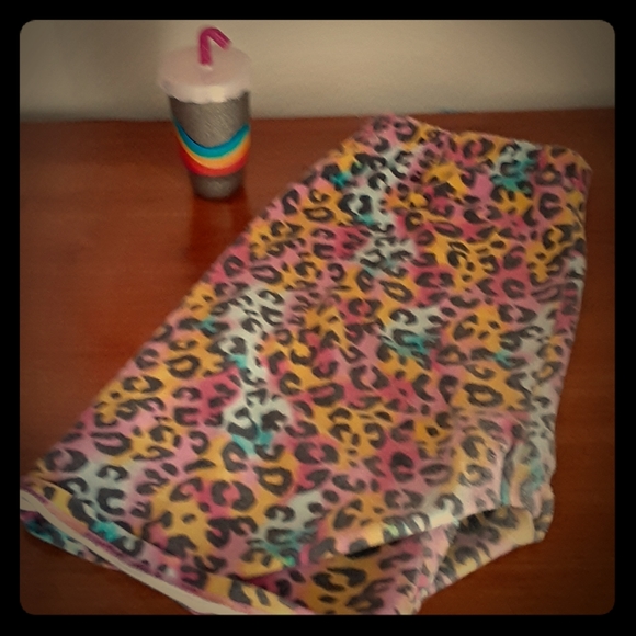 Girl's rainbow leopard shorts - Picture 1 of 3